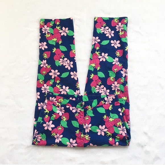 Lilly Pulitzer Pants - Lilly Pulitzer Strawberry Pants 🍓